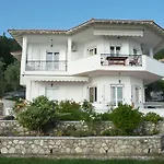Korakias Seaview Holiday home *